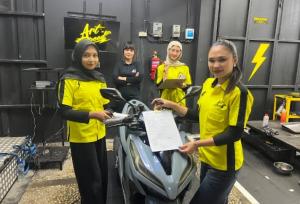 Kisah Para Kartini di Bengkel Art N` Speed: Memberi Warna dan Kekuatan Baru