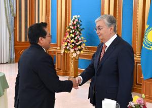 Presiden Tokayev Mengundang Presiden Prabowo ke Kazakhstan