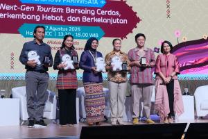 Kebersihan dan Keberlanjutan, Fondasi Pariwisata Indonesia ke Depan