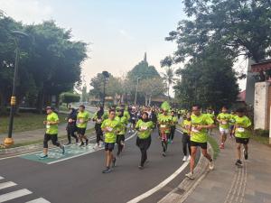 Wamenperin Faisol Riza Pimpin Seremoni, Sunra Bangga Mendukung Ajang "Made in Indonesia Run 2025" di TMII   