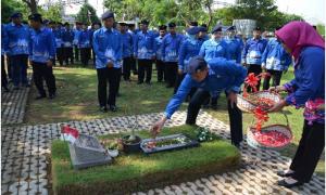 Jelang Peringatan HUT PPAL Ke-39, Ketum PPAL Laksamana TNI (Purn) Yudo Margono Ziarah Ke Taman Makam Bahagia TNI AL 