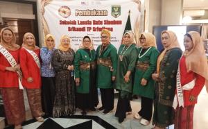 Srikandi TP Sriwijaya Resmikan Sekolah Lansia Ratu Sinuhun