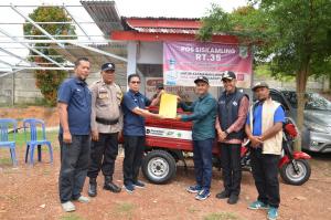 Budayakan Kebersihan Lingkungan, PTPN IV Regional IV Serahkan Kendaraan Angkut Sampah