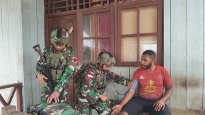 Pos Tarub Satgas Pamtas RI-PNG Yonif 751/Vira Jaya Sakti Ditengah Warga Perbatasan Papua