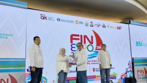 PNM Makasar Raih Penghargaan dari OJK di BIK Award 2025, Dinilai Konsisten Tingkatkan Literasi Keuangan Nasabah