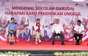 Menkomdigi: Tidak Ada Orang Pintar yang Unggul Tanpa Karakter Kuat