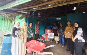 PNM Mojokerto Bangun Kandang Kambing Modern untuk Dorong Ekonomi Desa