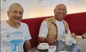Persahabatan Sejati, Datang dari London demi Kawan satu SMP