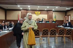 Karen Agustiawan Beberkan Alasan Alihkan Wewenang ke Hanung dalam Kasus Dugaan Korupsi Terminal BBM Merak