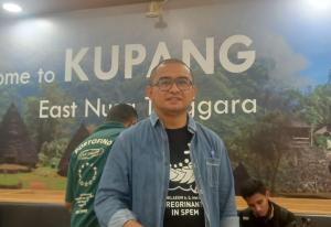 Membantu Gubernur Melki Meracik `Obat` Ilmu Kemanusiaan