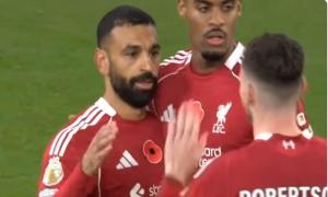 Liverpool Kian Hancur Usai Dihajar  PSV 1-4 di Kandang Sendiri