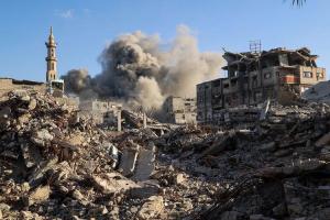 Serangan Udara Israel Tewaskan 104 Warga Palestina di Gaza, Termasuk 46 Anak-Anak