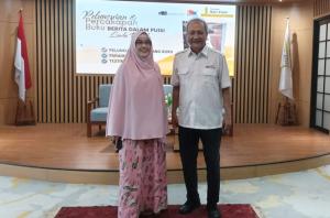 Buku Kumpulan Puisi Linda Djalil Diluncurkan