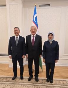 Peringatan Hari Pahlawan: Mahkamah Konstitusi Republik Indonesia Berjaya di Uzbekistan