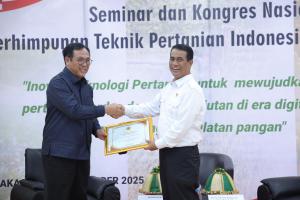 Sukses Wujudkan Surplus Beras 2025, PERTETA Nobatkan Mentan Amran sebagai Bapak Swasembada Pangan Nasional