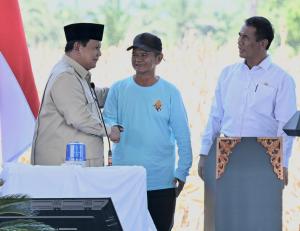 Lawan Serakah-nomics, Mentan Amran Berdiri di Garis Depan Lindungi Petani dari Mafia Pangan