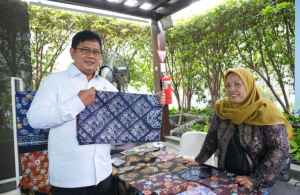 PNM Mekaar Dukung Ibu Rantiyem Hidupkan Kembali Warisan Batik Keluarga