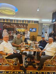 Berteman Sejak 1970-an, Ismeth Wibowo: Walau Beda Profesi, Pertemanan Kami Tidak Lekang oleh Zaman