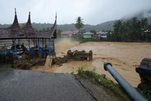 Bencana Hidrometeorologi Aceh, Sumut dan Sumbar, Kepala BNPB: Korban Meninggal Jadi 303 Jiwa