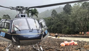 Helikopter BNPB Tembus Badai dengan Pendaratan Non Standar Demi Warga Terisolasi di Sihaporas, Sumatra Utara