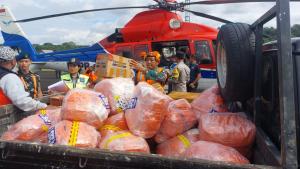 Prajurit Batalyon 462 Korpasgat Distribusikan Bantuan di Wilayah Terisolasi Sibolga