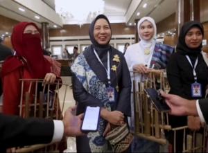 Alunan Angklung, DWP KBRI Islamabad Sambut Presiden Prabowo 