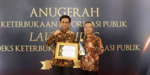 Monev KIP 2025: IPB University Raih Penghargaan Perguruan Tinggi Kualifikasi Informatif dari KI Pusat