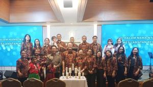 Ratusan Jemaat Ikuti Ibadah Malam Natal JKI-GKPR 2025 Dengan Khidmat