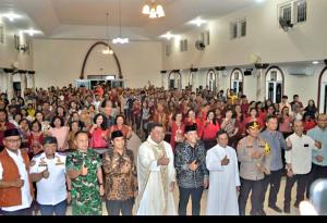 Kisah Natal dari Dua Kota Majemuk: Bupati Gus Haris Ucapkan "Berkah Dalem"