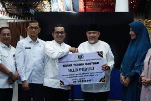IKLB Jabodetabek dan Asosiasi Pedagang Pemasok Pasar Modern Indonesia Berikan Bantuan untuk Tanah Datar