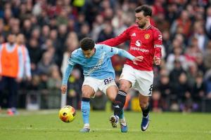 Dihajar Manchester United 2-0, Man City Kian Jauh dari Arsenal