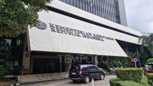 Kejagung Geledah Rumah Mantan Menteri dan Anggota DPR Terkait Dugaan Korupsi Tambang Nikel Konawe Utara