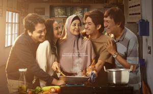 Film Titip Bunda di Surga-Mu Rilis Final Poster, Abadikan Pelukan Ibu sebagai Rumah Ternyaman untuk Pulang