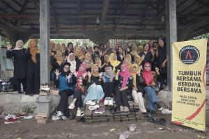 Tim KKN Mercu Buana Yogyakarta Ikut Cegah Stunting dengan Inovasi Olahan Jamu