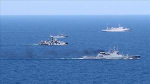 Selat Hormuz Memanas, Iran Tutup Sebagian Jalur Saat Latihan Bersama Rusia
