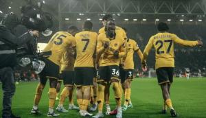 Kalahkan Aston Villa 2-0, Wolverhampton Catat Kemenangan Kedua dari 28 Laga   