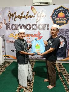 PTPN IV Regional IV Kirim 100 Humpers ke Masjid-masjid