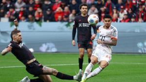 Main di Kandang Sendiri, Leverkusen Hanya Imbang 1-1 Lawan 9 Pemain Bayern Munich