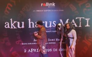 Sukses Hasil Kerja Keras atau Pesugihan? Film Aku Harus Mati Ajak Penonton Refleksi diri 