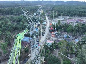 Pemulihan Infrastruktur Listrik di Wilayah Terdampak Bencana Capai 99,90 Persen