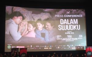 Dalam Sujudku, Ujian Kehidupan Mencari Makna Spiritual