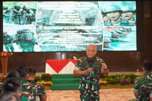 Tekankan Kepemimpinan Humanis, Wakasad: Komandan Harus Dekat dengan Prajurit