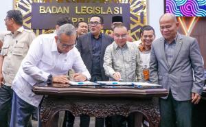 Kado Jelang Hari Buruh Internasional, Pemerintah dan DPR Sepakat Sahkan UU PPRT