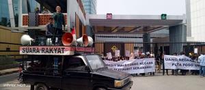 Gelar Aksi di BPK RI, Massa Desak Audit Investigatif Dugaan Kredit Macet Kalla Group