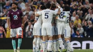 Sesuai Prediksi, Leeds Jauhi Zona Degradasi Usai Hajar Burnley 3-1