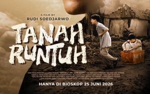 Tanah Runtuh Rilis Official Trailer dan Poster, Kisah Perjalanan Dua Anak Mencari Ibunya di Tengah Kerusuhan