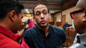 Nadiem Makarim Tetap Hadiri Sidang Meski Akan Operasi, Kasus Chromebook Rp2,18 T Jadi Sorotan