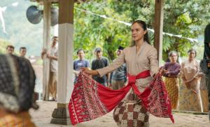 Bukan Hajatan Biasa, Hajatan Setan Rilis Teaser Trailer di Pembukaan film The Bell