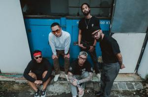 Unit Metal Rahasia Intelijen Lepas Single Suci Tanah Pembantaian