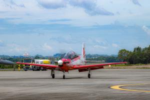 Jupiter Aerobatic Team Tampil pada HUT ke-65 RBAF di Brunei Darussalam